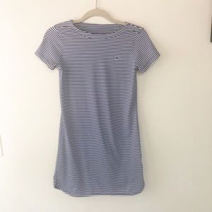 Vineyard vines dress